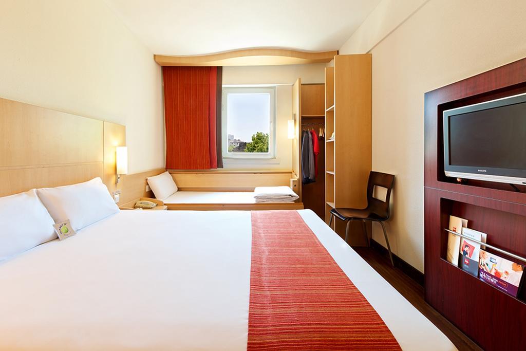 Ibis Leshan City Center Екстер'єр фото